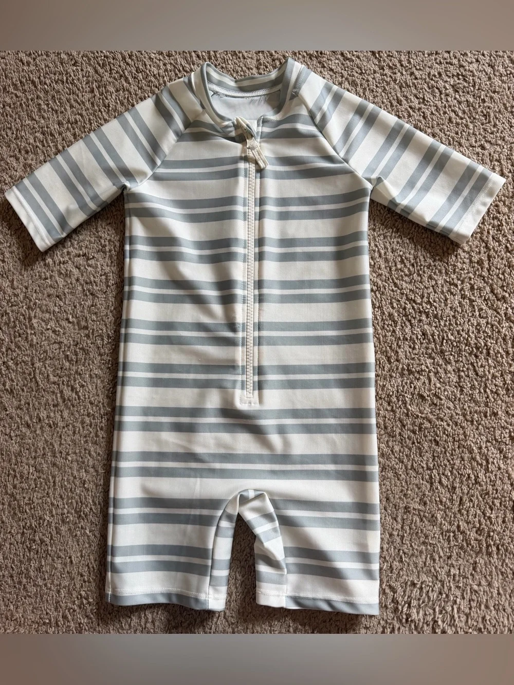 H&M toddler one piece swimsuit size 3/4T